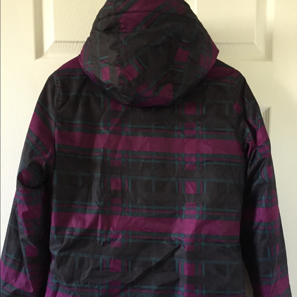 Coat from Tag - Picture 2 of 12